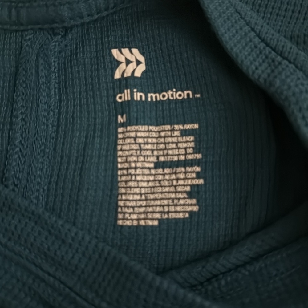 All In Motion Cropped Tank - Picture 2 of 2